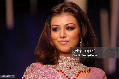 193 Ayesha Takia Photos & High Res Pictures